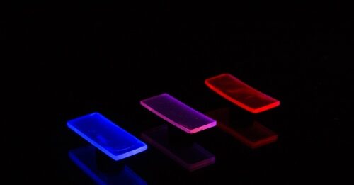 Un “codice invisibile” rivoluziona il riciclo della plastica e contrasta le falsificazioni