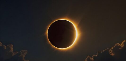 Agosto speciale con le eclissi del Sole e della Luna