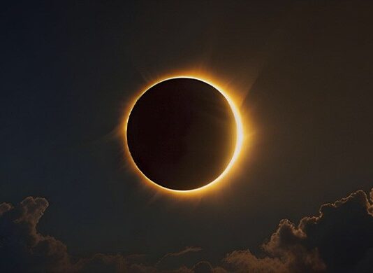 Agosto speciale con le eclissi del Sole e della Luna